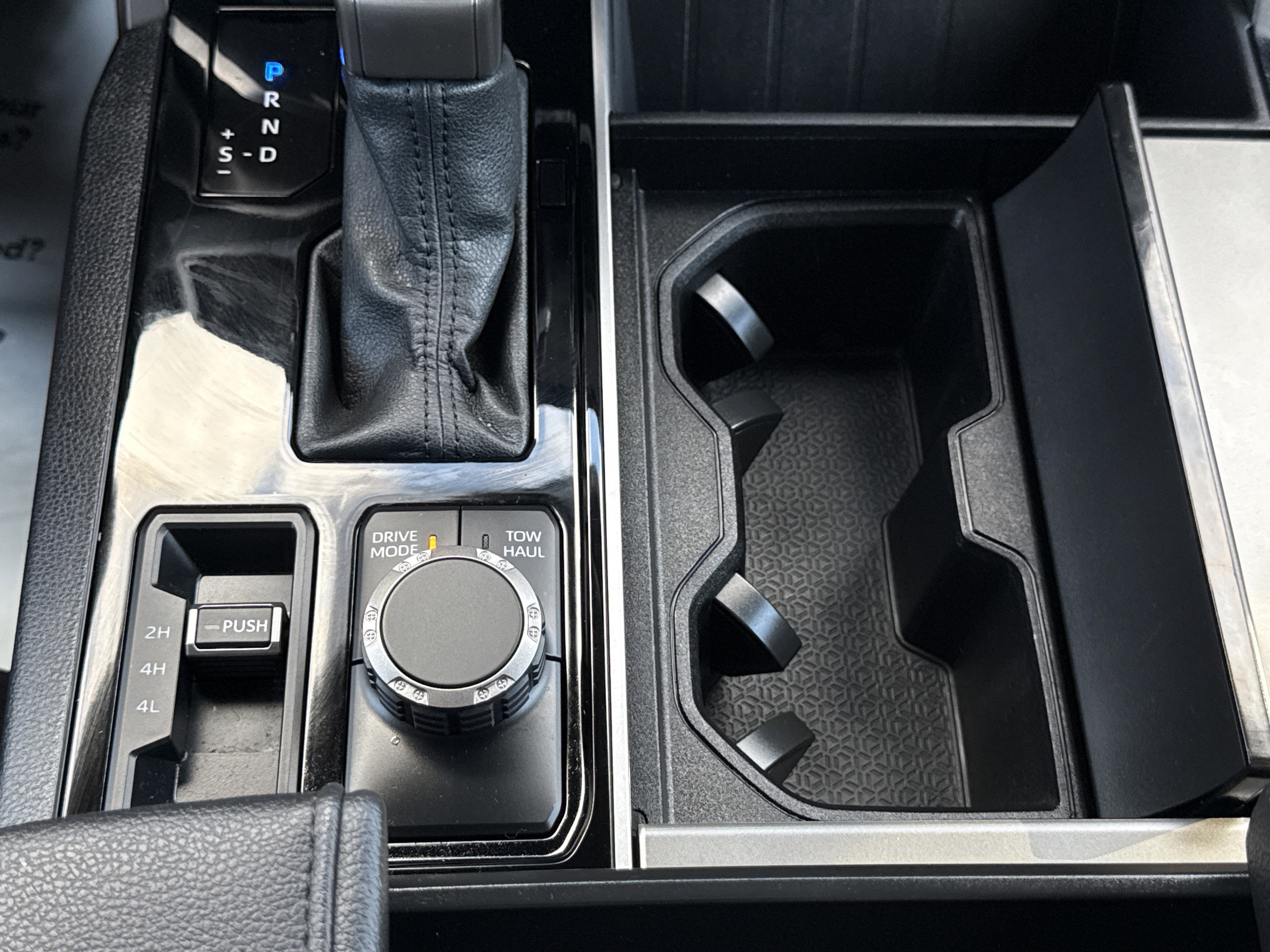 2025 Toyota Sequoia SR5