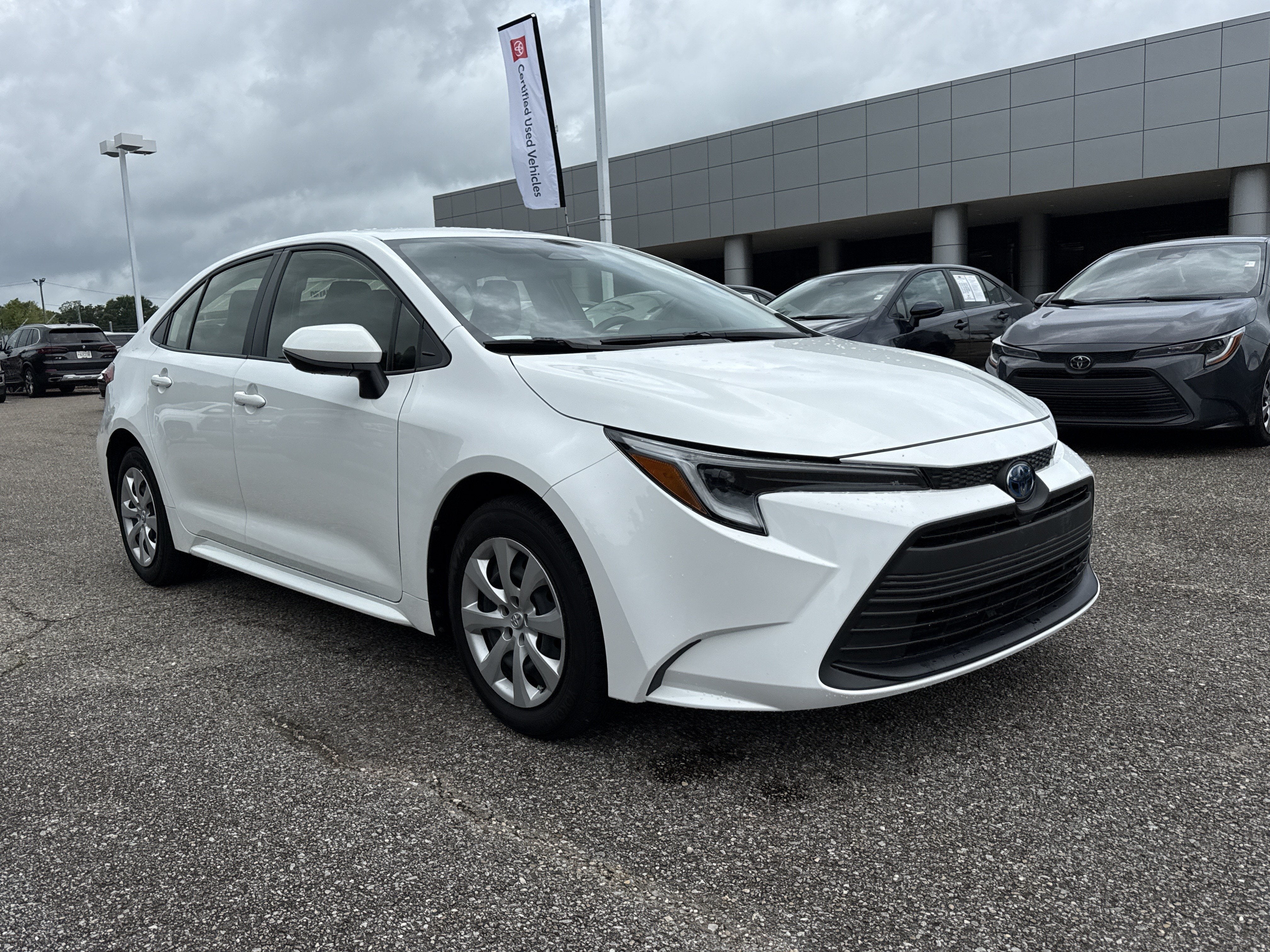 2025 Toyota Corolla Hybrid LE