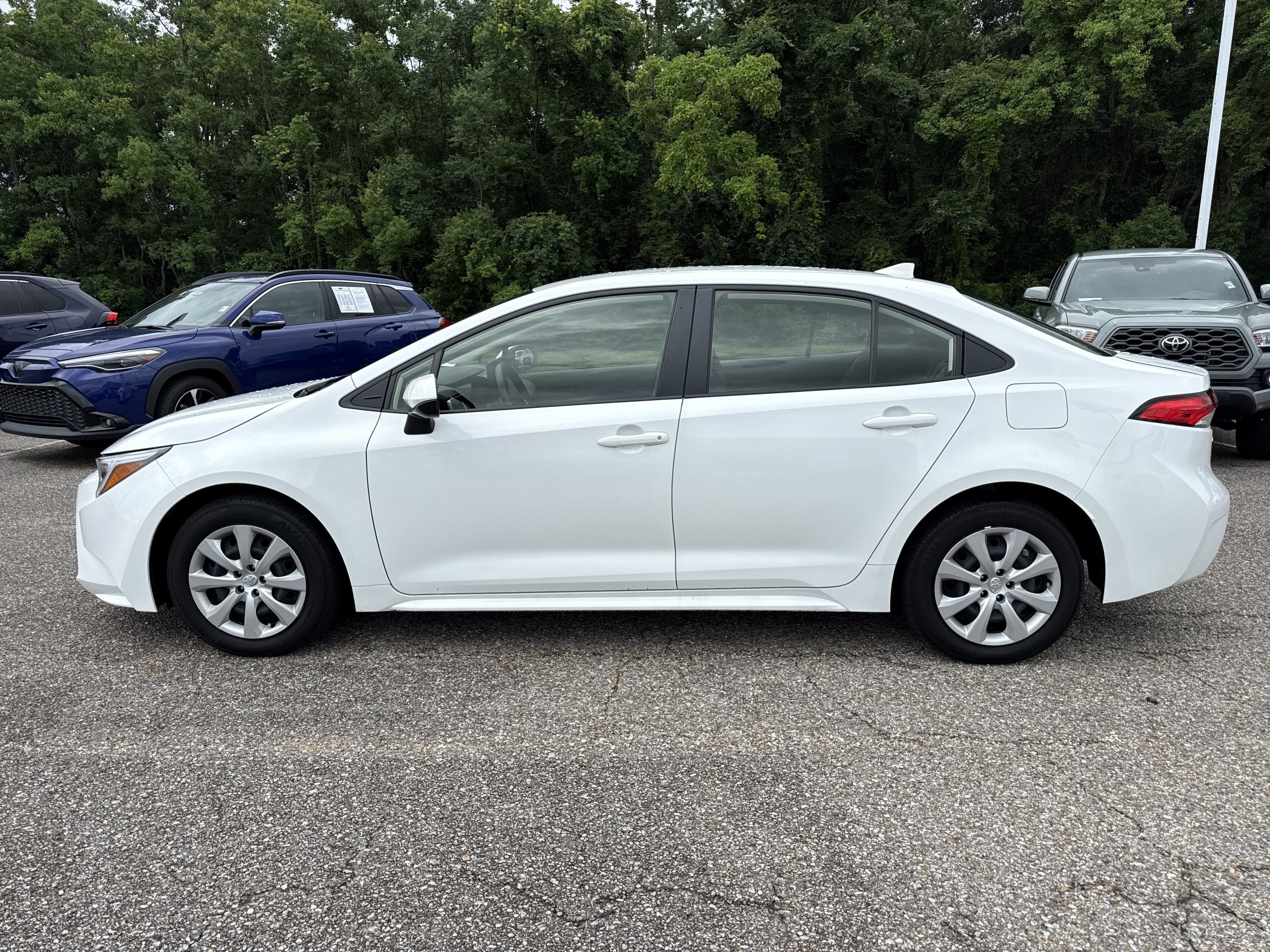 2025 Toyota Corolla Hybrid LE