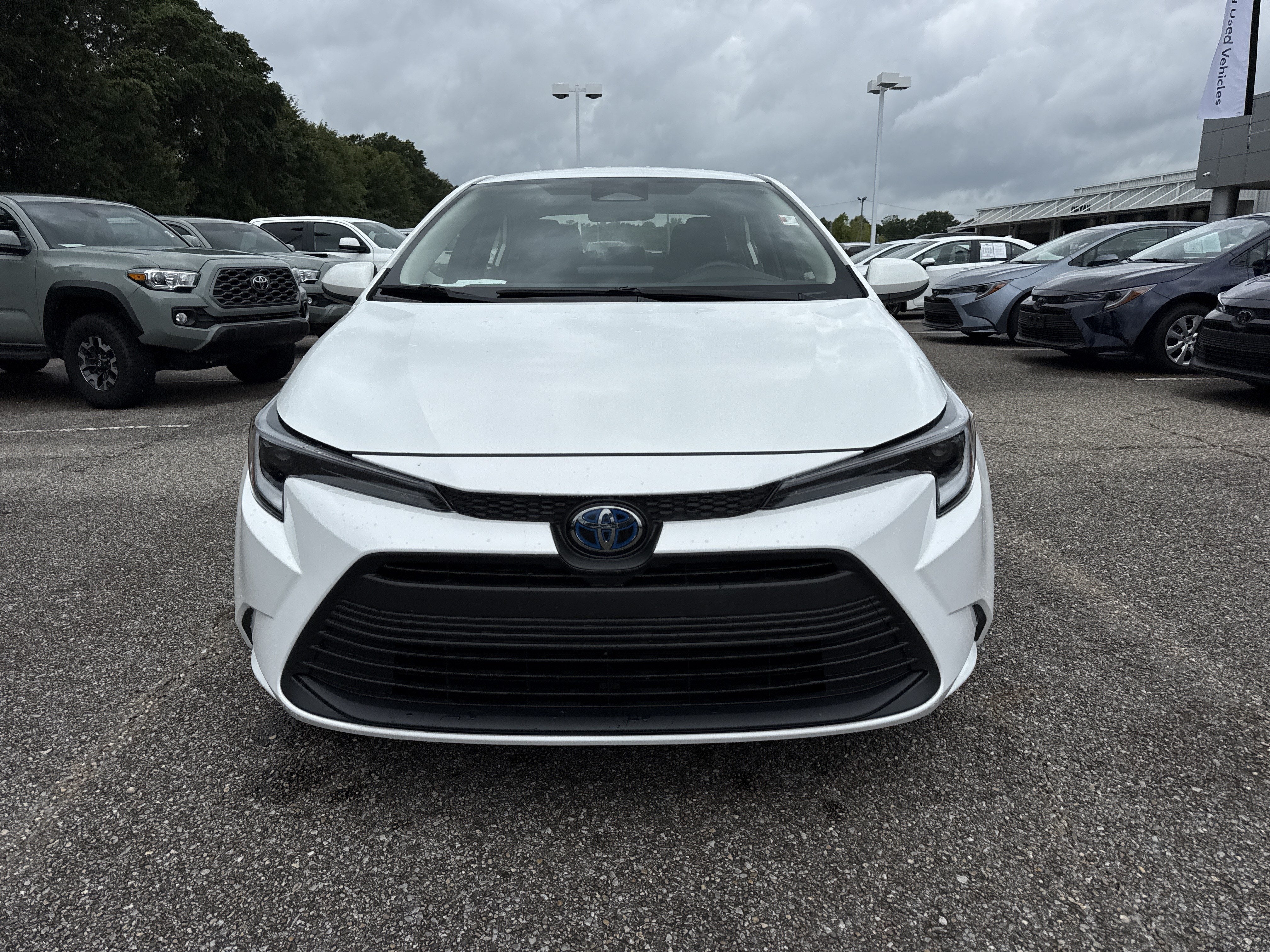 2025 Toyota Corolla Hybrid LE
