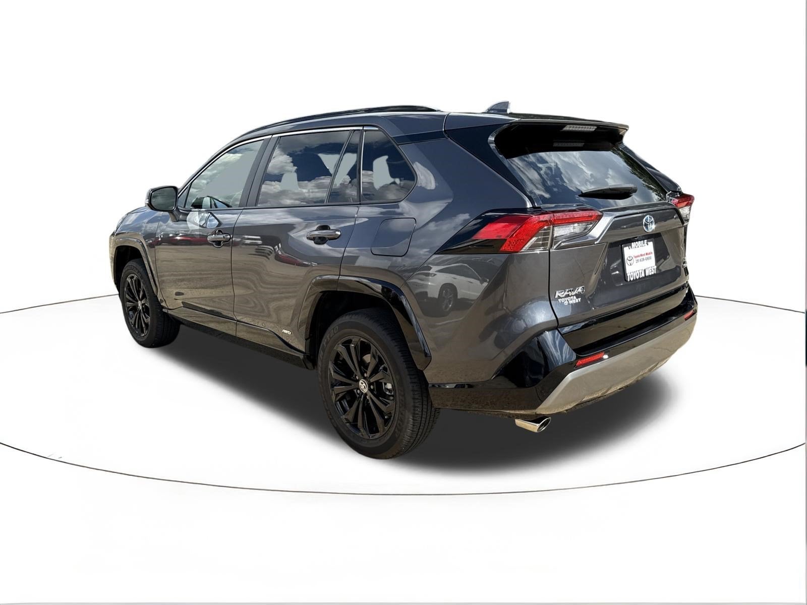 2024 Toyota RAV4 Hybrid SE