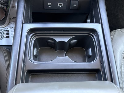 2020 Land Rover Defender SE