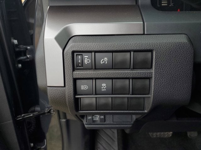 2025 Toyota Tacoma 4WD SR5