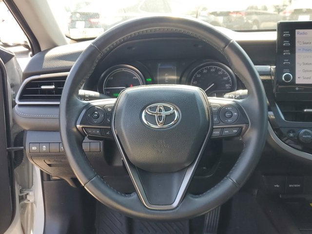 2022 Toyota Camry Hybrid SE