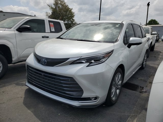 2023 Toyota Sienna Platinum