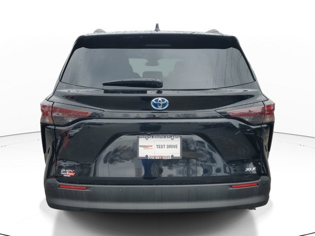 2025 Toyota Sienna XLE