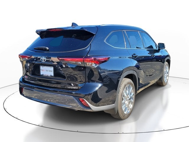 2024 Toyota Highlander LIMITED