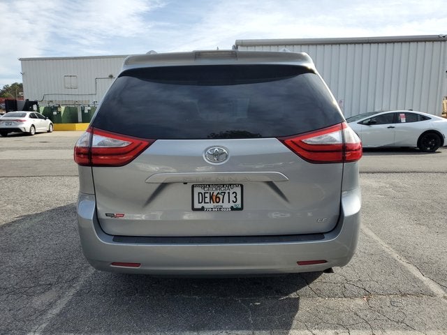 2018 Toyota Sienna Base