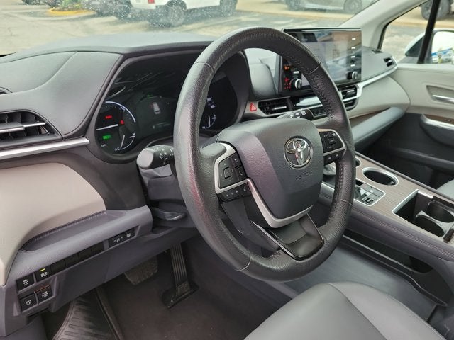 2024 Toyota Sienna XLE