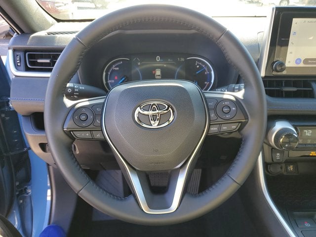2025 Toyota RAV4 Hybrid SE